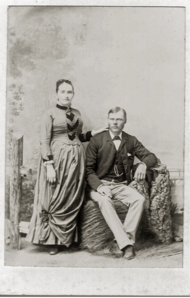File:Margaret Mary Griffin and Alfred Andrew Patterson 27 July 1887 Orange.jpeg